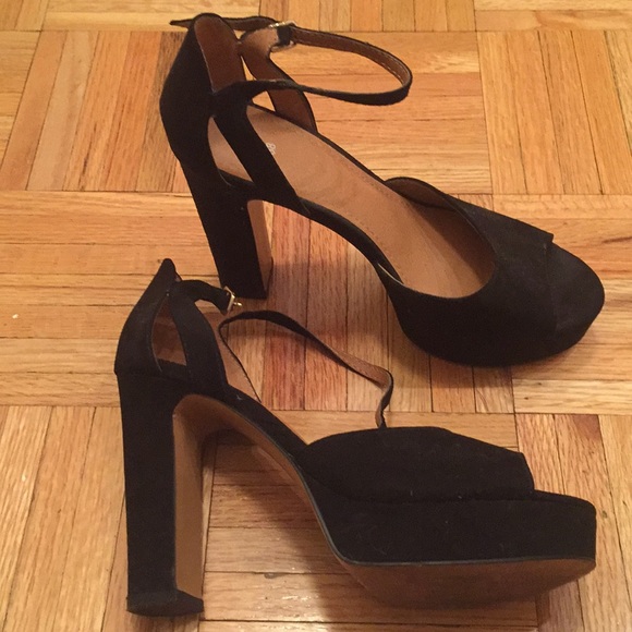 H&M Shoes - Black heel sandals